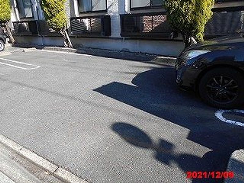レオパレスＫ 駐車場