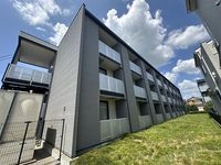 レオパレスアゼリアカーサ 外観