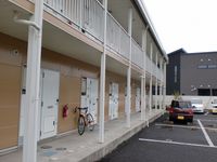 レオパレスピエーサ泉中央 外観