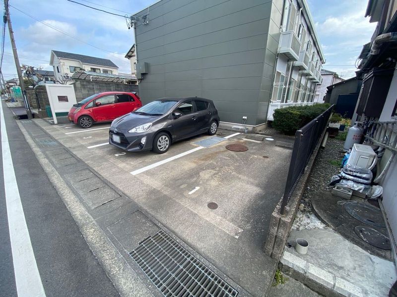 レオパレスＧＯＤＤＥＳ師勝 駐車場