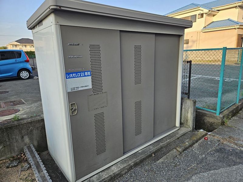 レオパレスタウンコート南矢三 共用部分