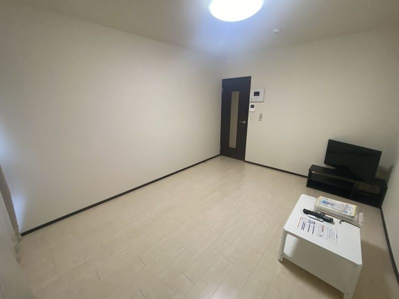 クレイノ本町 居間