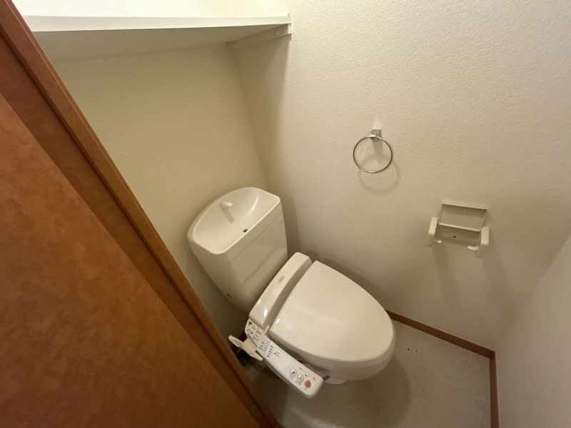 レオパレス西羽貫 トイレ