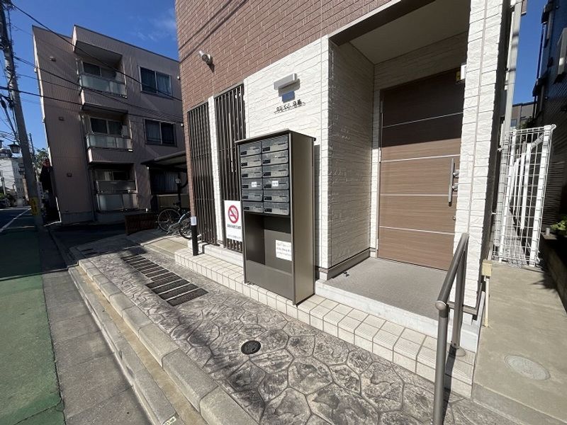 クレイノ白藤 エントランス