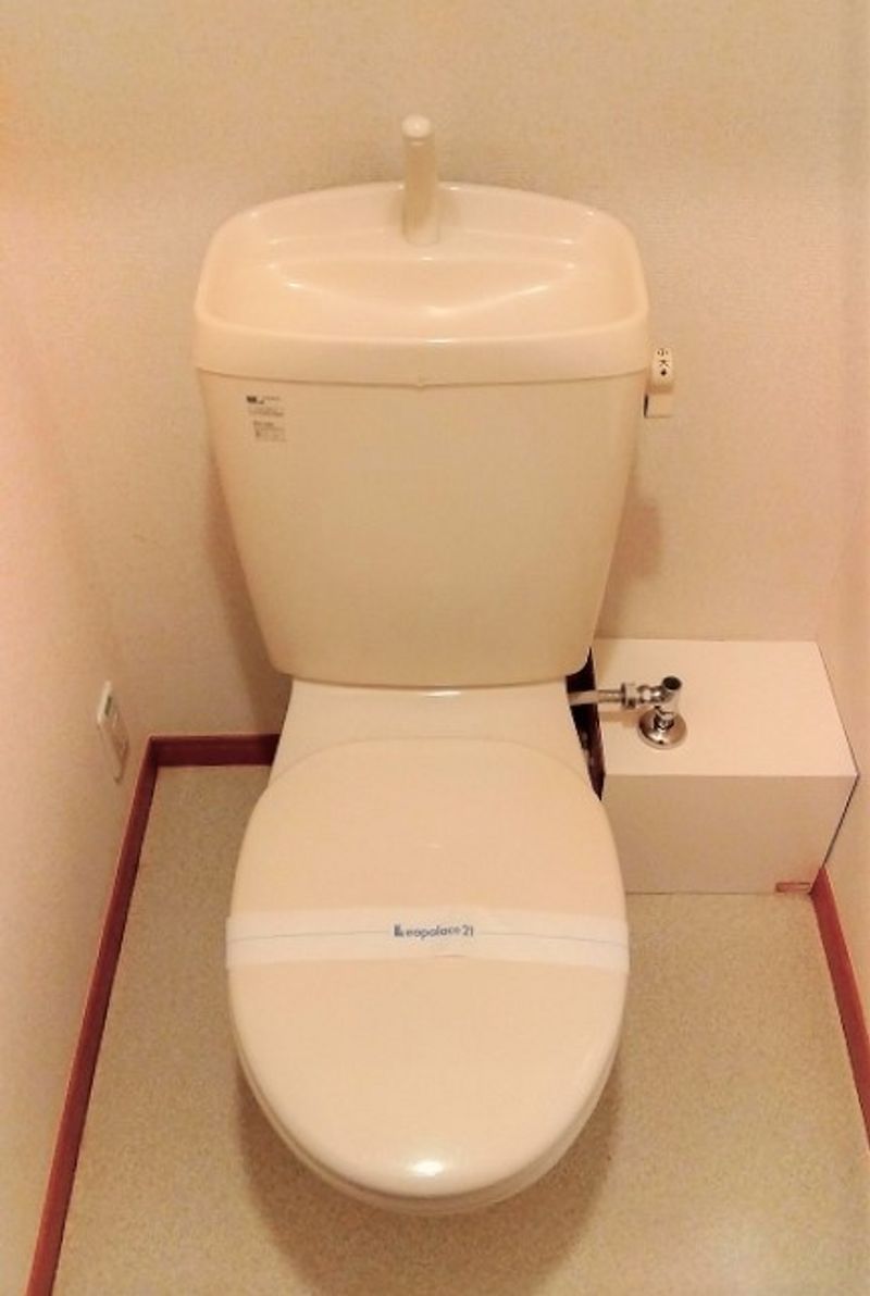 レオパレスオークアベニュー トイレ