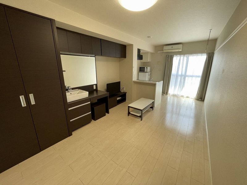 MIRANDA Cerezo Third Living room