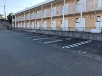 レオパレスプリティ葵 駐車場