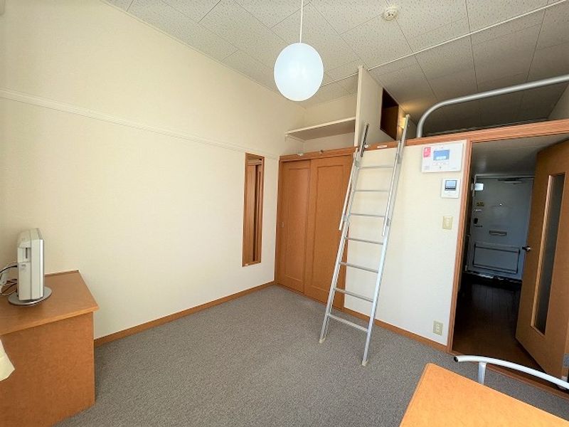 レオパレスヤマトⅡ 寝室
