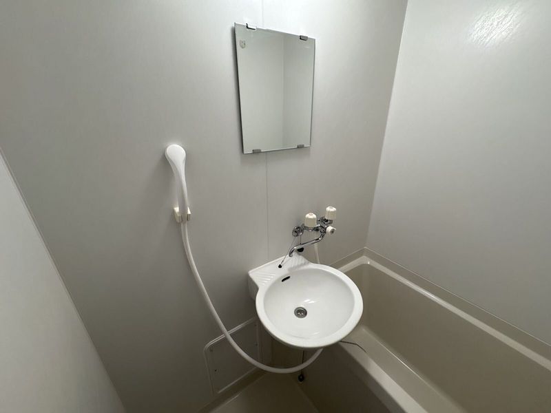 レオパレスＳＩＬＫ 洗面台