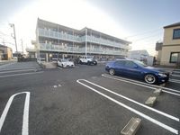 レオネクストレオーネ 駐車場