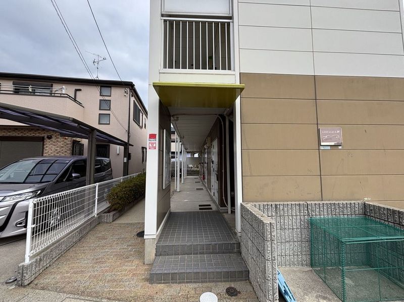 レオパレスパーク エントランス