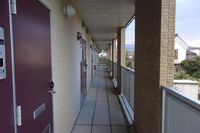 レオパレスファーストアベニュー エントランス