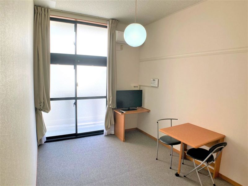 レオパレス千石和多宮 居間