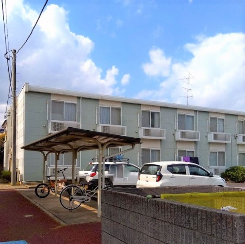 レオパレスハーヴェスト湖北 外観