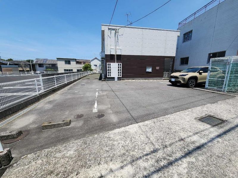 レオパレスＴＡＫＡＲＡ浅川 駐車場