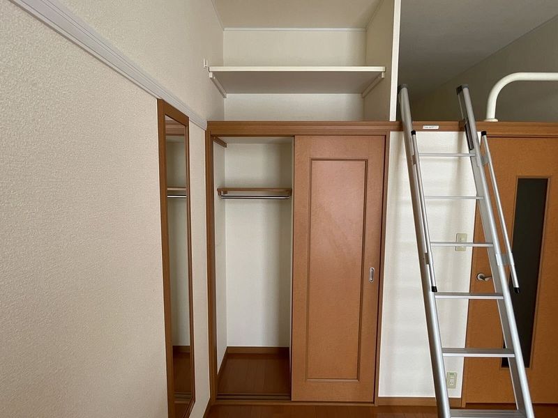レオパレスメゾンＴ　４ 収納