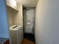 レオパレスローゼ日進 玄関