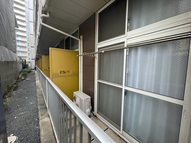 レオパレス船橋湊町 バルコニー