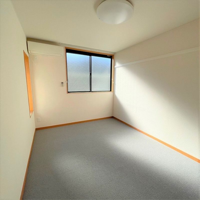 レオパレスメゾン　ド　アキ 居間