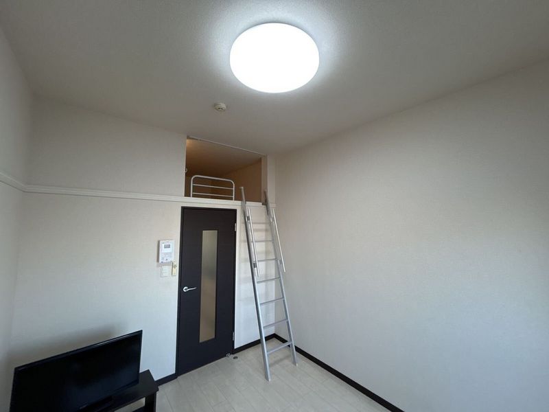 LEONEXT Chrysans Living room