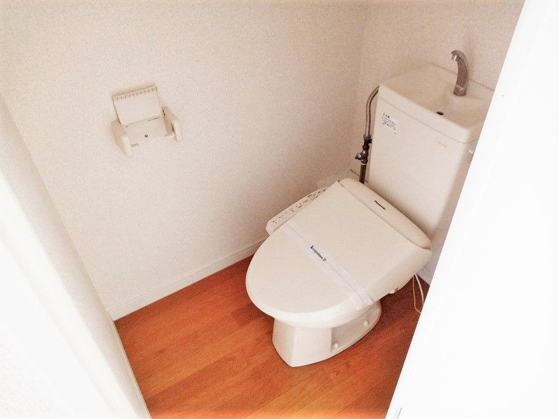 レオパレスネオス本町 トイレ