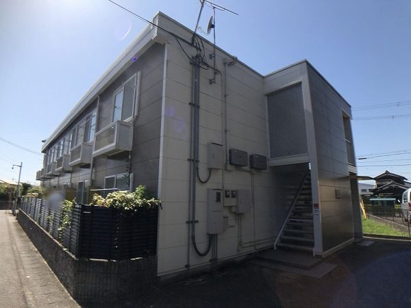 レオパレスコンフォール・エスト 外観