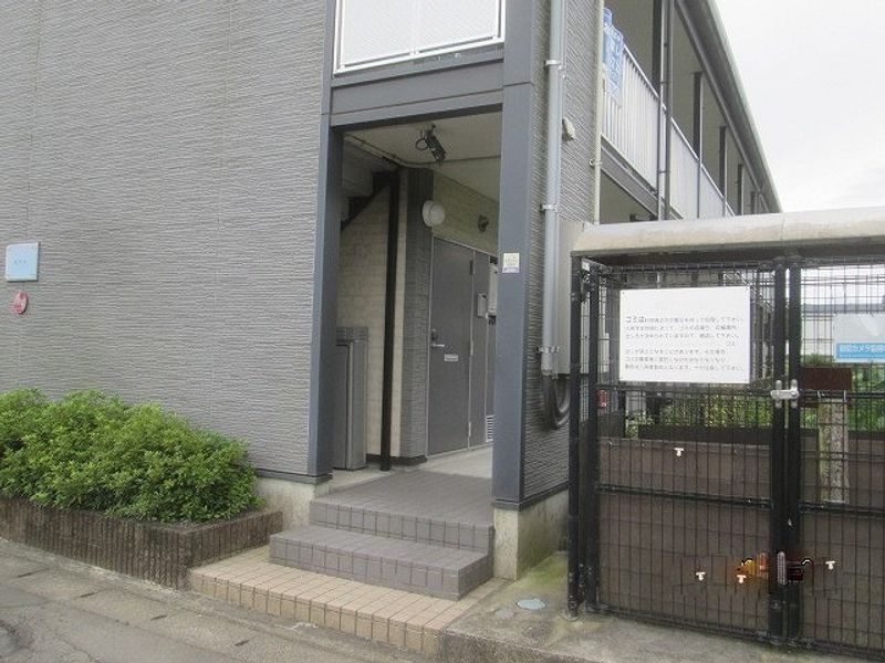 レオパレスセスト 共用部分