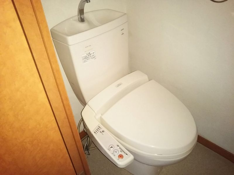 レオパレス小島 トイレ