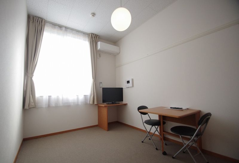 レオパレスｉｔｏ 居間