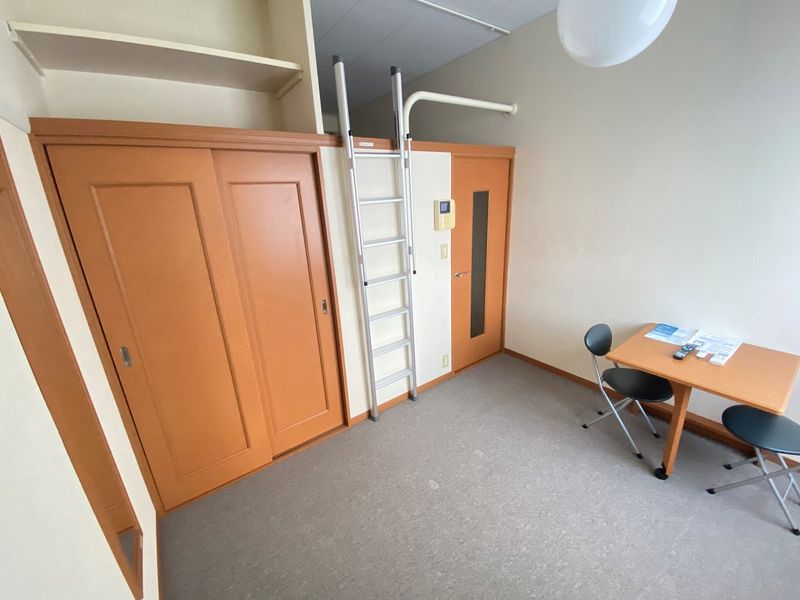 レオパレスウォーターヴィレッジ 居間