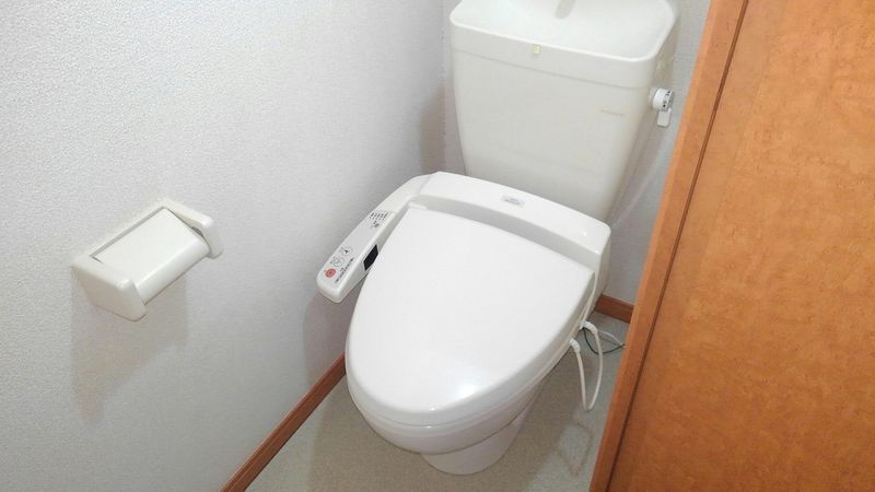 レオパレスロワール郡本 トイレ