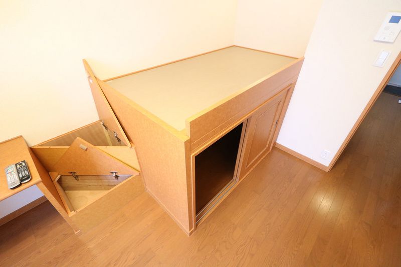 レオパレスみその 収納