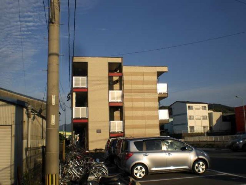 レオパレス福丸Ⅲ 外観