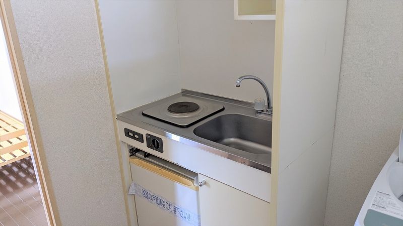 レオパレスルーチェ高畑 キッチン