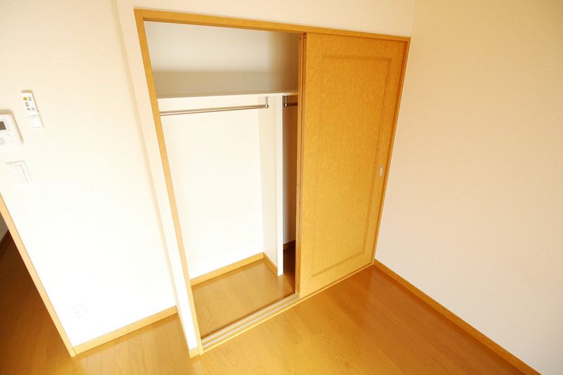 レオパレス瑞喜 収納