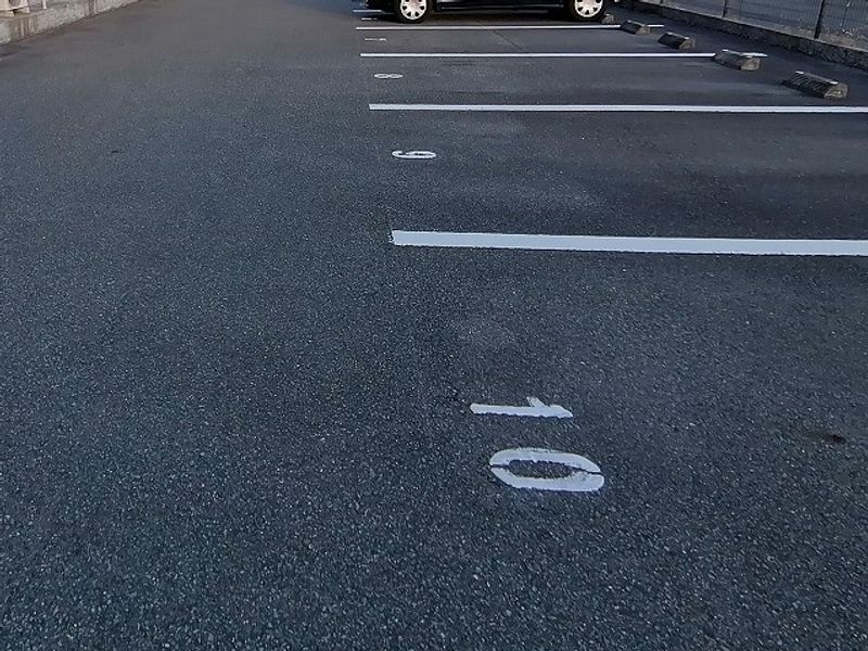 レオパレス共栄 駐車場