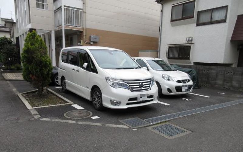 レオパレスひばりが丘第１ 駐車場