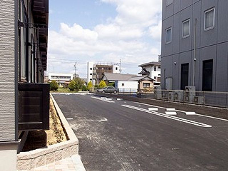 レオパレスＰＬＡＩＲＥ 駐車場