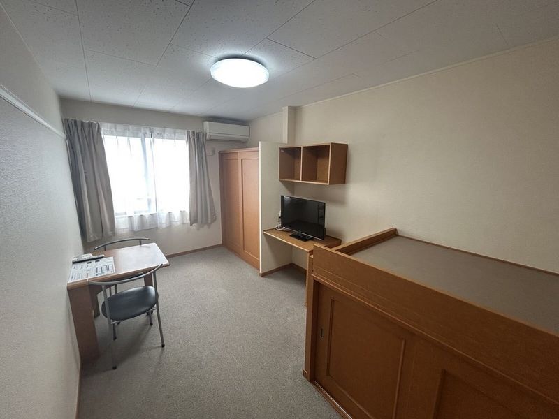 レオパレスひだまりの丘　鹿島 居間