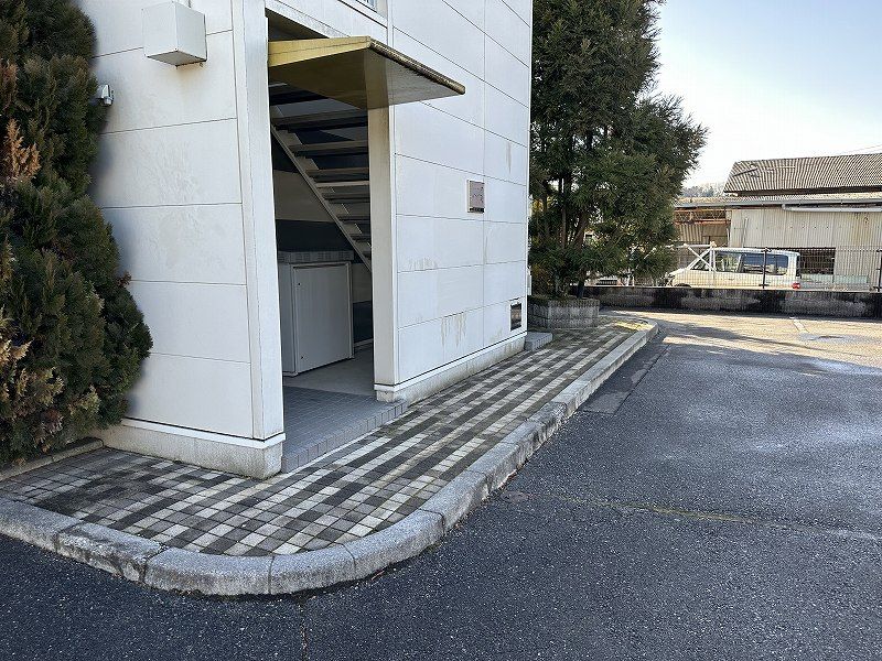レオパレス清水園 エントランス
