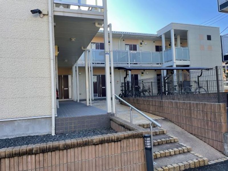 LEONEXT Ideal T Shared spaces