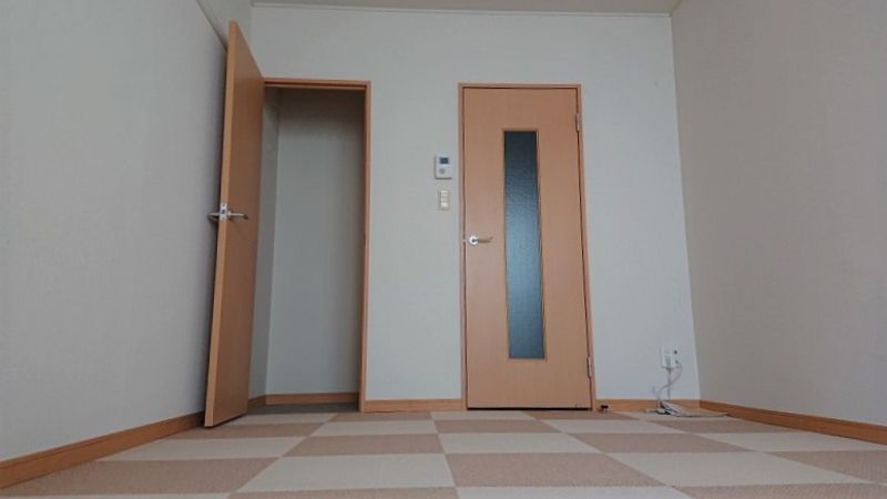 レオパレスボンエルフ豊橋 居間
