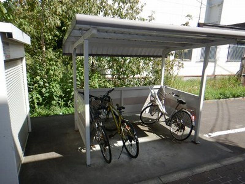レオパレスモクレン 共用部分