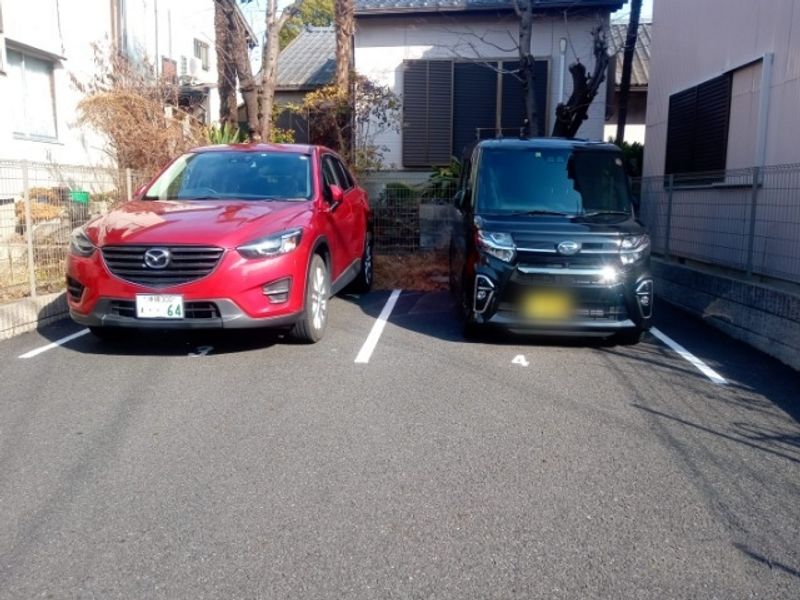 クレイノゾーンウイングソード 駐車場