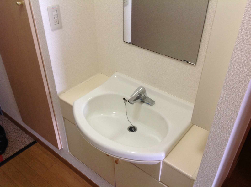 レオパレスはなみずき壱番館 洗面台