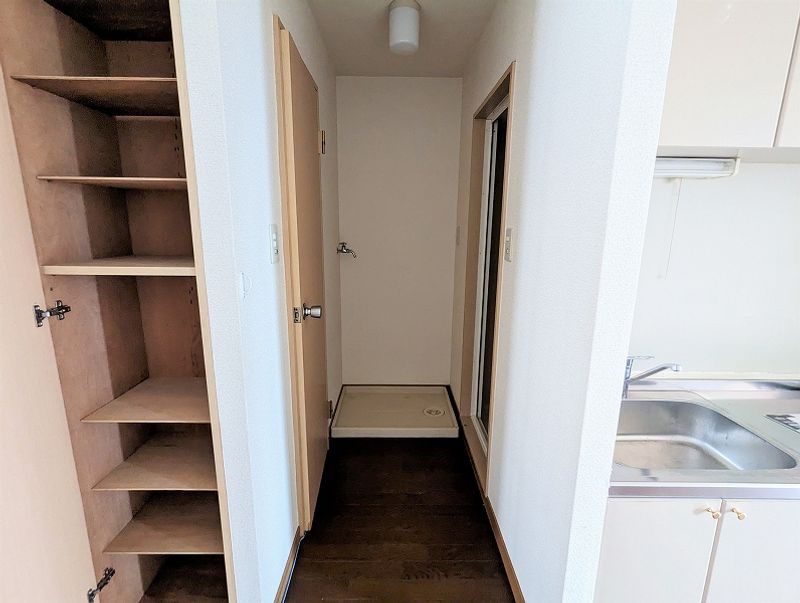 leopalace Ogikan 1 Washroom