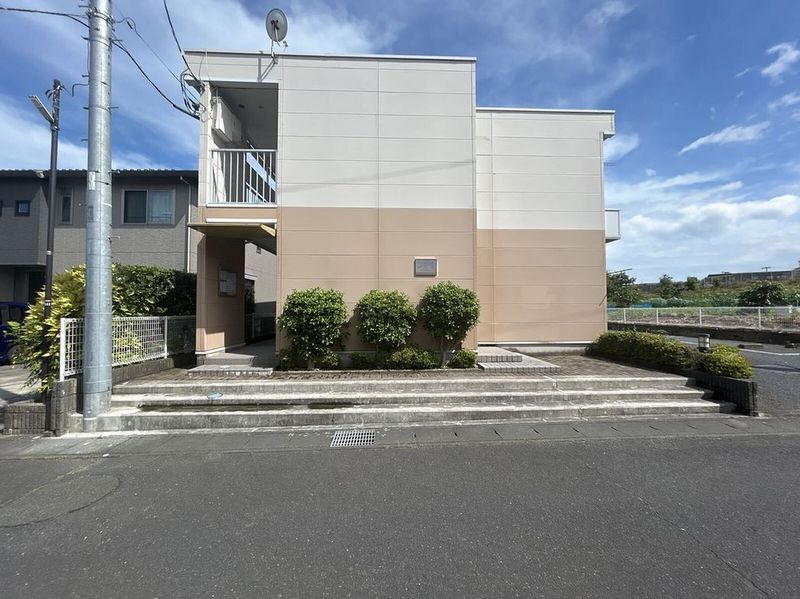 レオパレスコンフォート エントランス