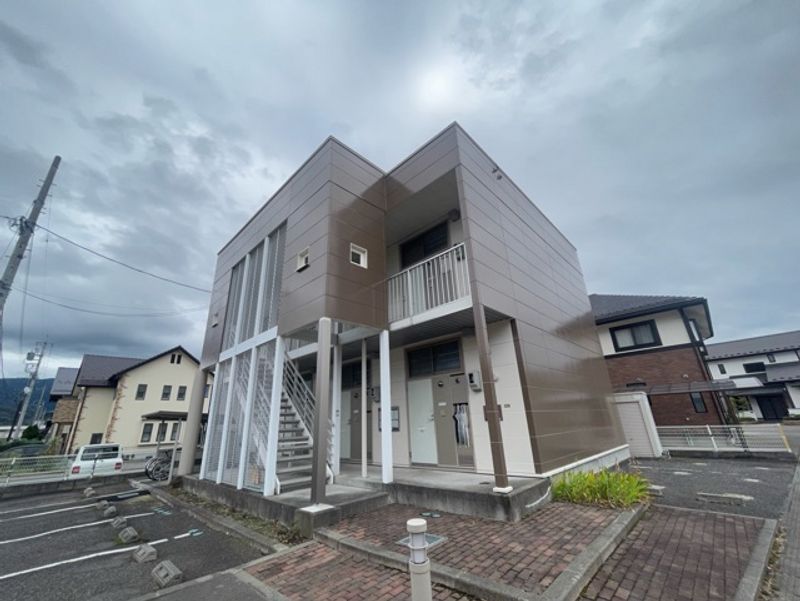 レオパレスセレッソ 外観