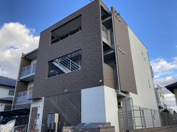 CLEINO Chans exterior