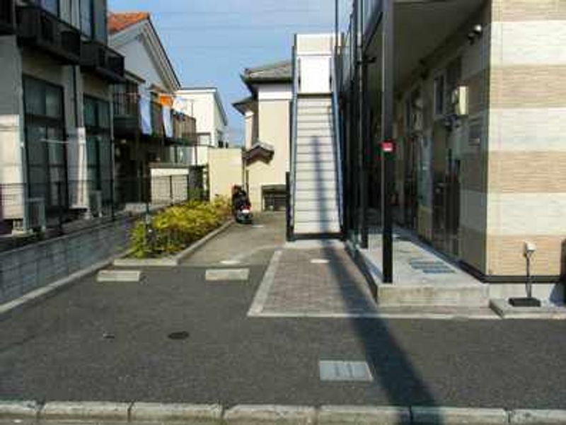 レオパレスフェーヴ 駐車場